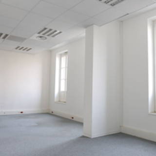 Espace indépendant 336 m² 33 postes Location bureau Rue de la République Marseille 13002 - photo 5